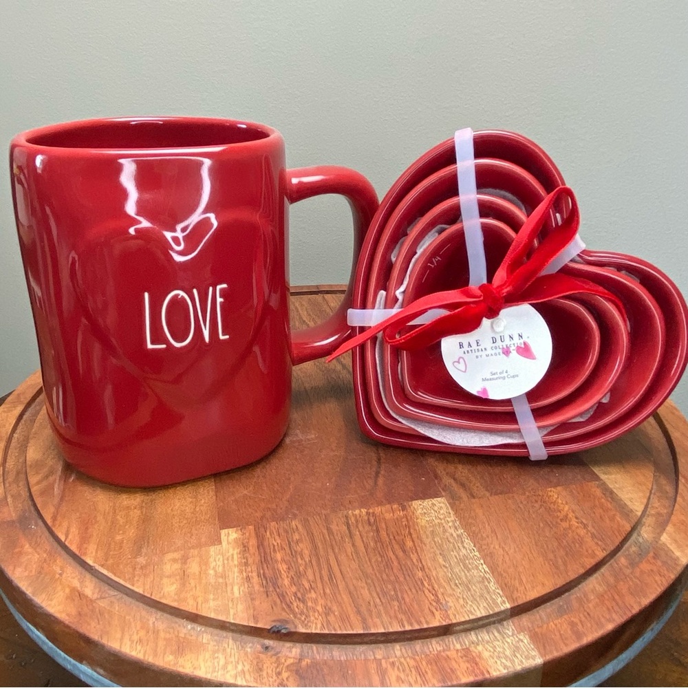 RAE DUNN 3D Heart Mug & Heart Measuring Cup Set